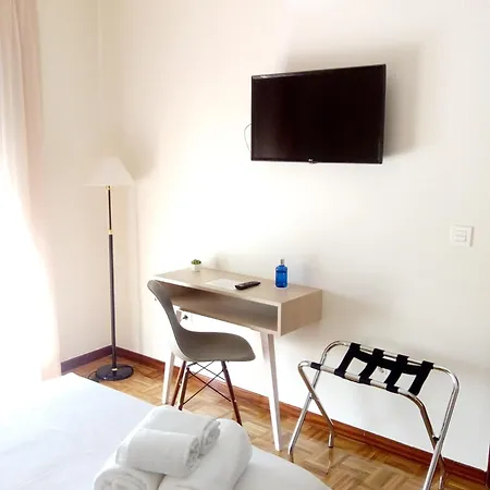 Hotel Puerta 3*