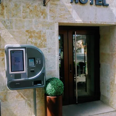 Hotel Puerta