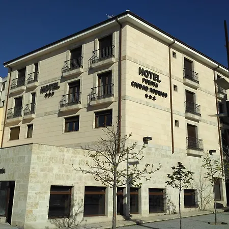 Puerta Hotel Ciudad-Rodrigo