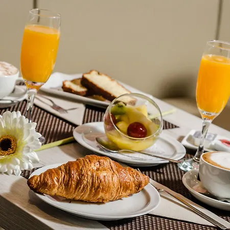 Puerta Hotel Ciudad-Rodrigo