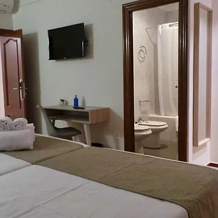 Hotel Puerta 3*